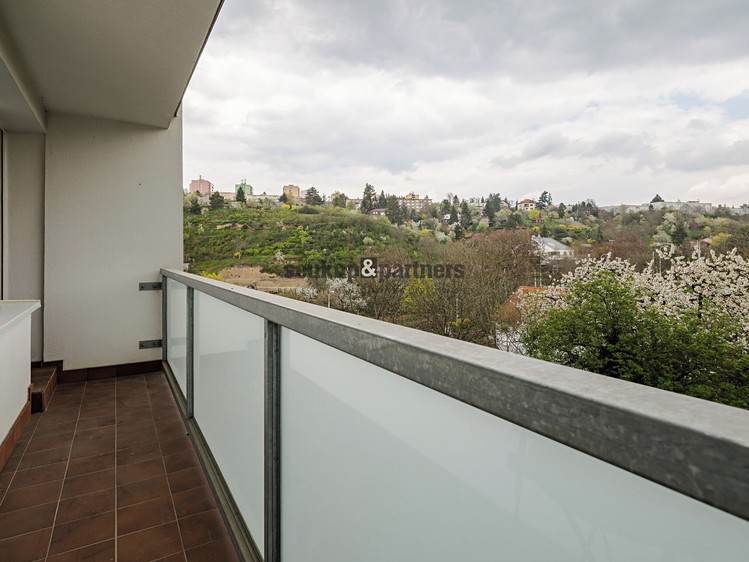 Pronájem bytu 2+kk 67 m² - foto 4