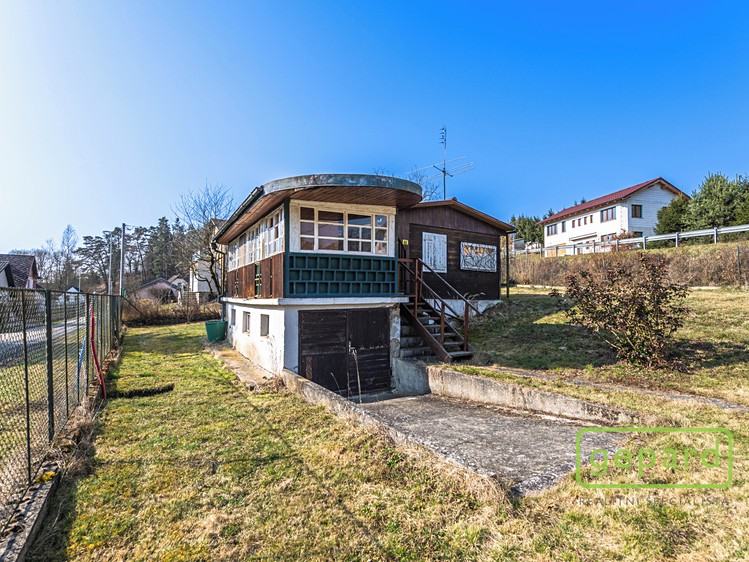 Prodej chaty 45 m², pozemek 830 m² - foto 1