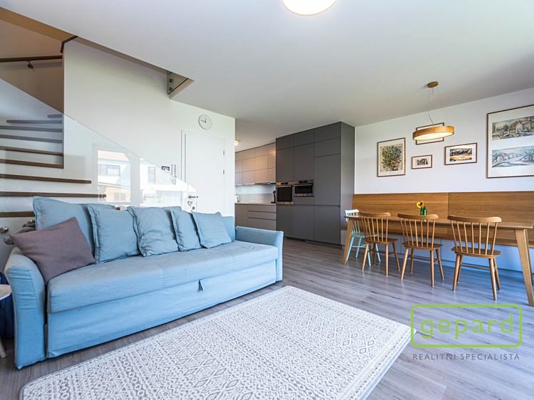 Prodej rodinného domu 100 m², pozemek 184 m² - foto 2