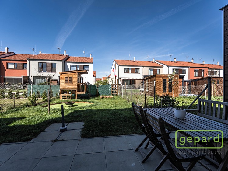 Prodej rodinného domu 100 m², pozemek 184 m² - foto 6