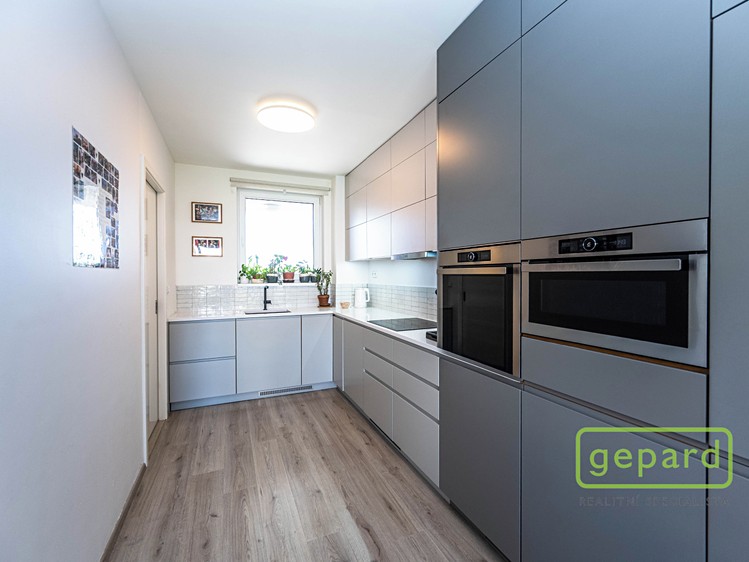 Prodej rodinného domu 100 m², pozemek 184 m² - foto 3