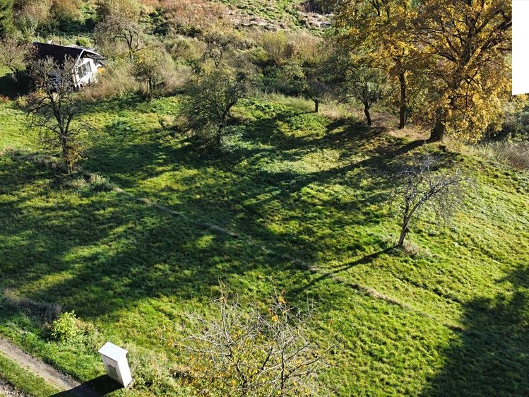 Prodej stavebního pozemku 1 442 m² - foto 4