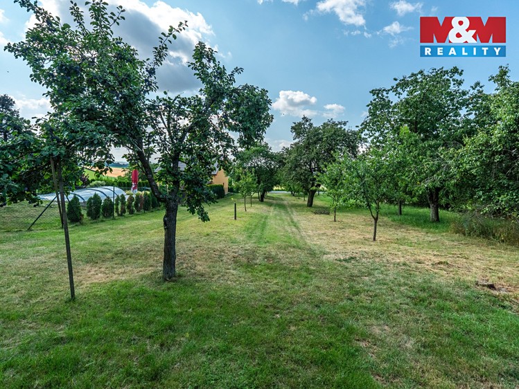 Prodej stavebního pozemku 2 331 m² - foto 6