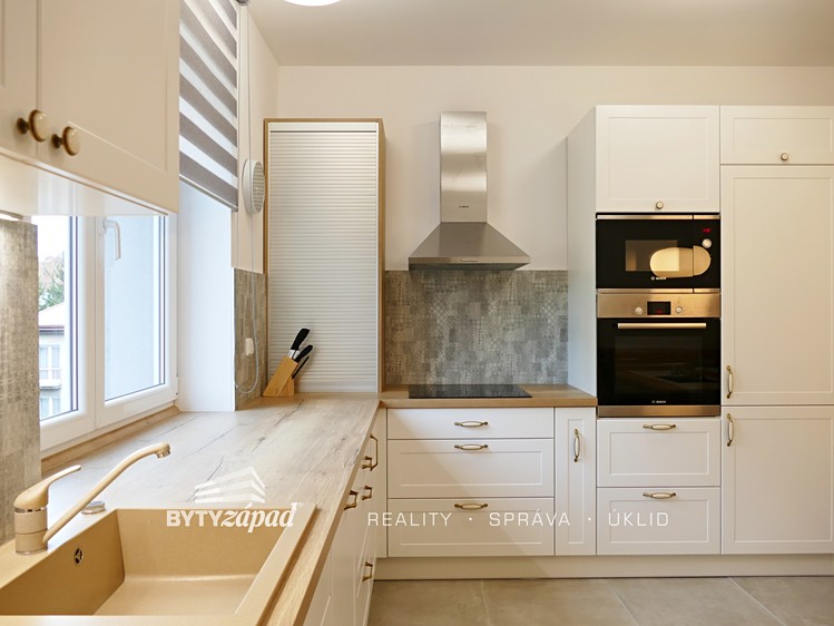 Pronájem bytu 3+1 140 m² - foto 6
