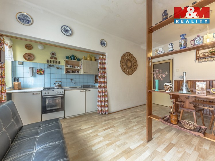 Prodej rodinného domu 120 m², pozemek 666 m² - foto 4