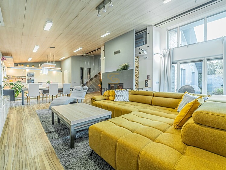 Prodej rodinného domu 250 m², pozemek 772 m² - foto 6