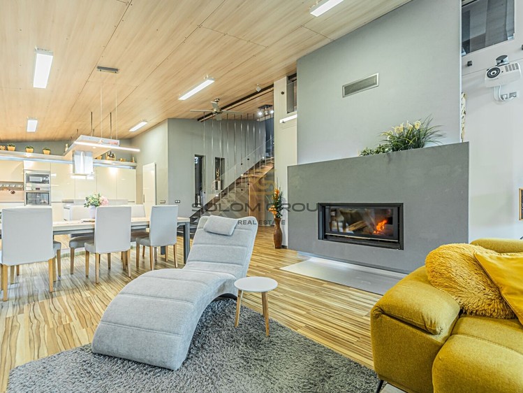 Prodej rodinného domu 250 m², pozemek 772 m² - foto 5
