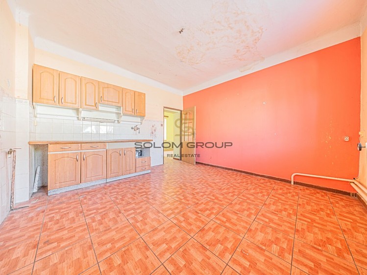 Prodej rodinného domu 260 m², pozemek 216 m² - foto 4