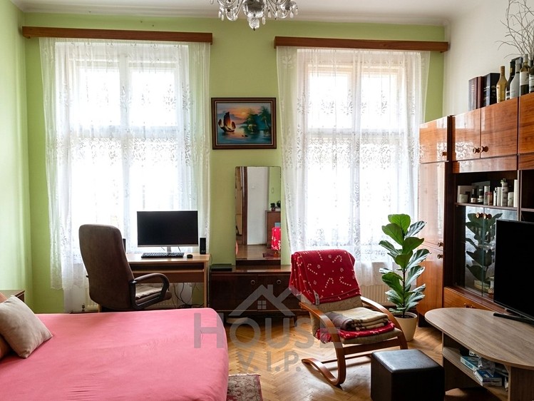 Prodej bytu 2+1 68 m² (Jednopodlažní) - foto 1