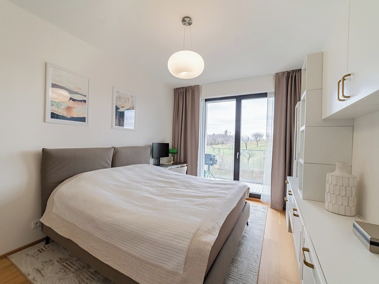 Prodej bytu 2+kk 58 m² (Jednopodlažní) - foto 2