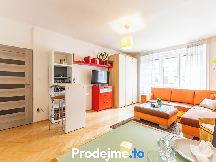 Prodej bytu 2+1 55 m² (Jednopodlažní) - foto 1