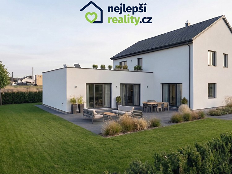 Prodej rodinného domu 288 m², pozemek 843 m² - foto 1