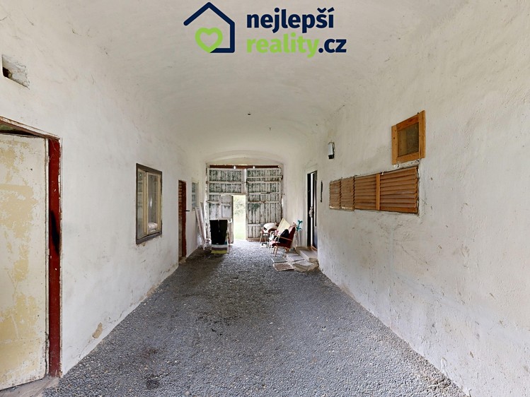 Prodej vícegeneračního domu 446 m², pozemek 782 m² - foto 4