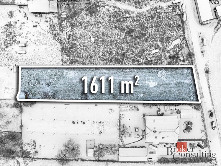 Prodej stavebního pozemku 1 611 m² - foto 2