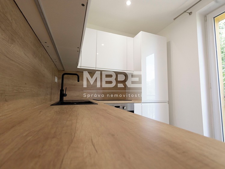 Pronájem bytu 2+1 55 m² - foto 2