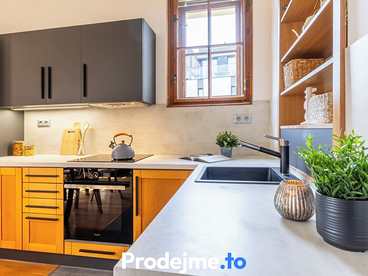 Pronájem bytu 2+kk 59 m² (Jednopodlažní) - foto 3