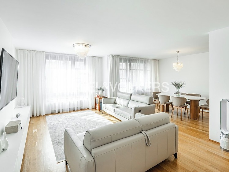 Pronájem bytu 3+kk 115 m² - foto 2