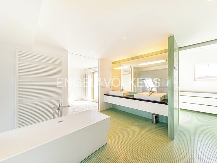Pronájem bytu 3+1 130 m² - foto 6