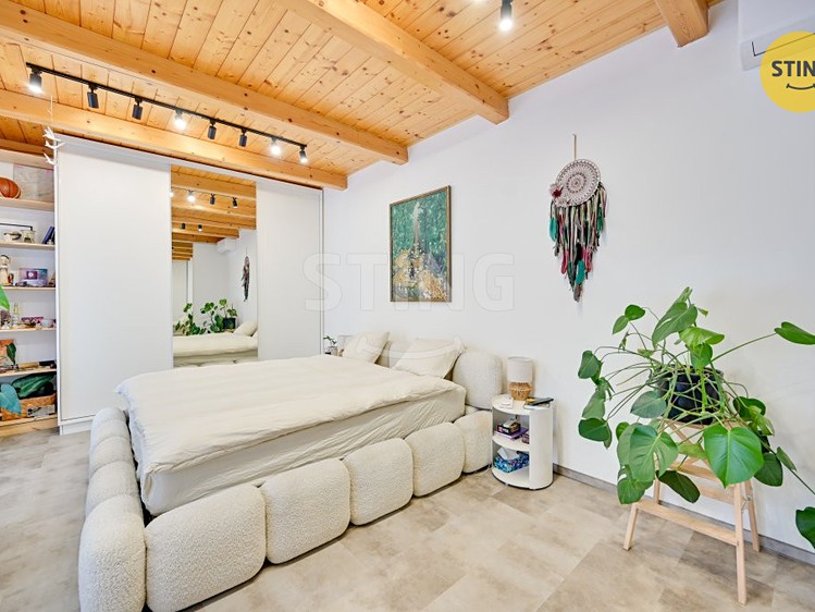 Prodej rodinného domu 200 m², pozemek 567 m² - foto 8