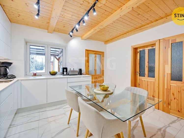 Prodej rodinného domu 200 m², pozemek 567 m² - foto 7