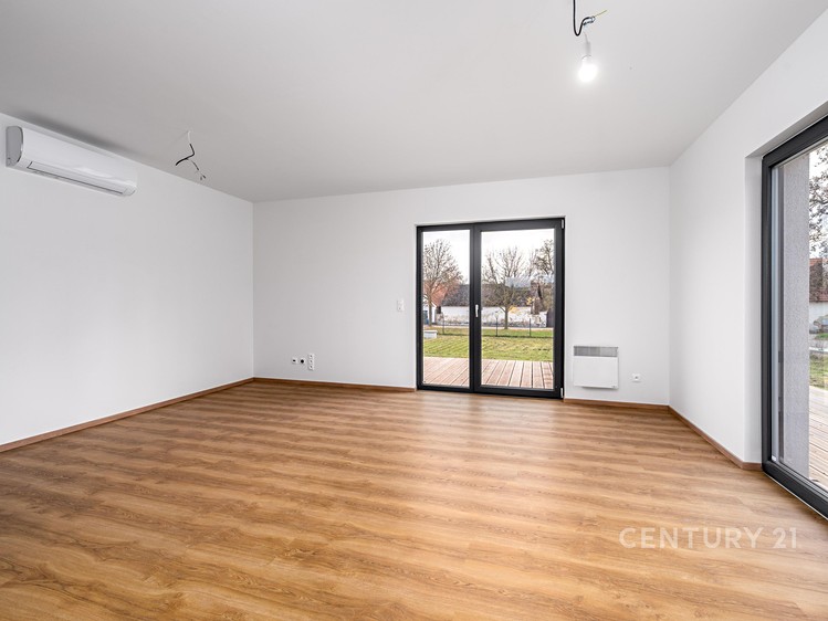 Prodej  rodinného domu 122 m², pozemek 1 048 m² - foto 5