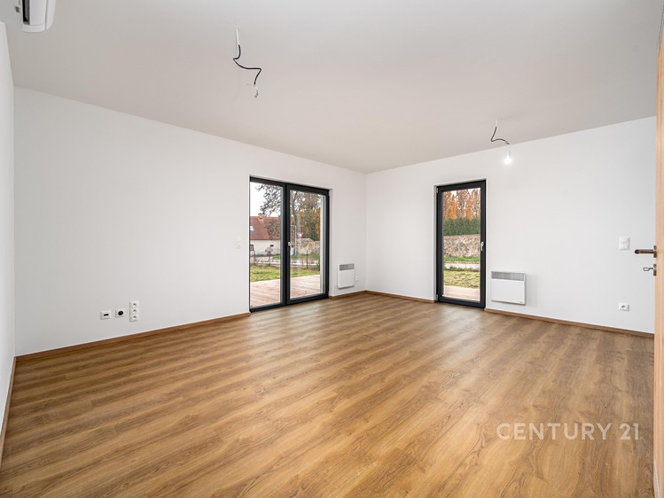 Prodej  rodinného domu 122 m², pozemek 1 048 m² - foto 4