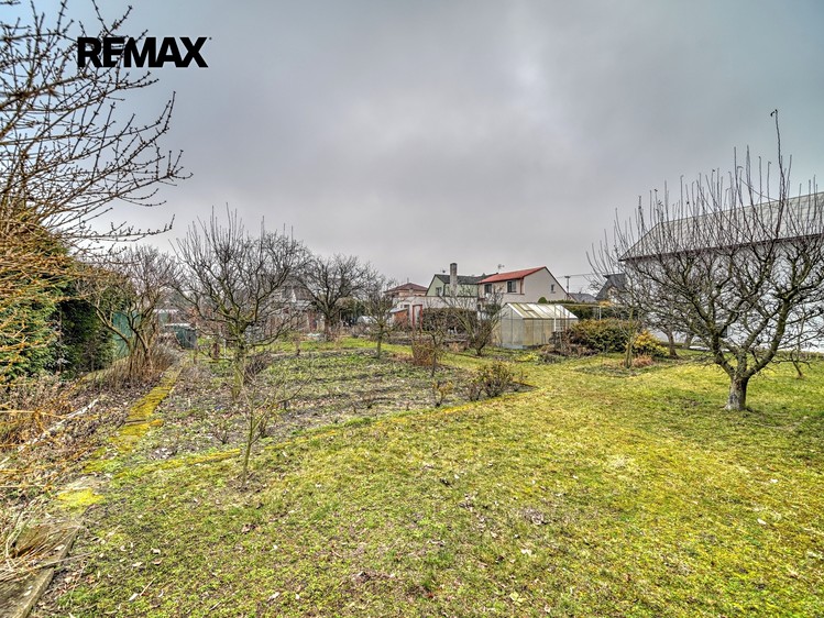 Prodej stavebního pozemku 520 m² - foto 2