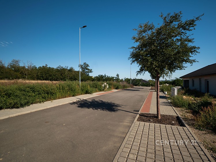 Prodej stavebního pozemku 941 m² - foto 5