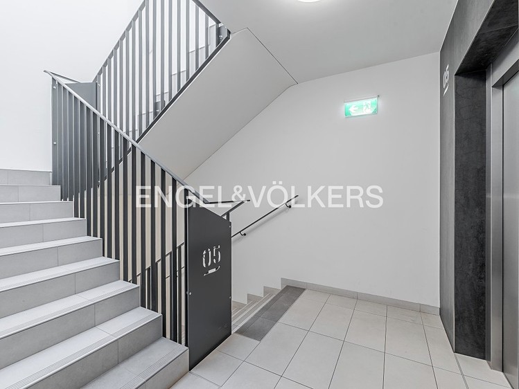 Pronájem bytu 2+kk 65 m² - foto 8