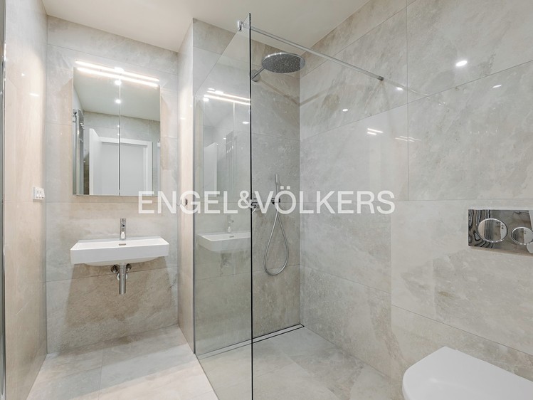 Pronájem bytu 2+kk 68 m² - foto 4