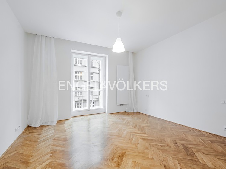 Pronájem bytu 2+kk 68 m² - foto 3