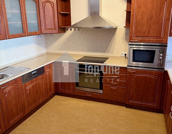 Pronájem bytu 3+kk 84 m² - foto 1
