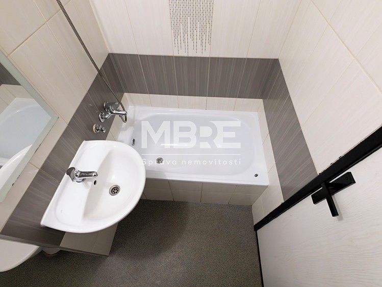 Pronájem bytu 1+kk 32 m² (Jednopodlažní) - foto 6