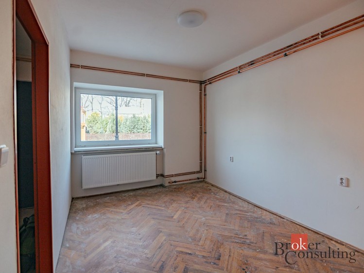 Prodej rodinného domu 110 m², pozemek 277 m² - foto 2