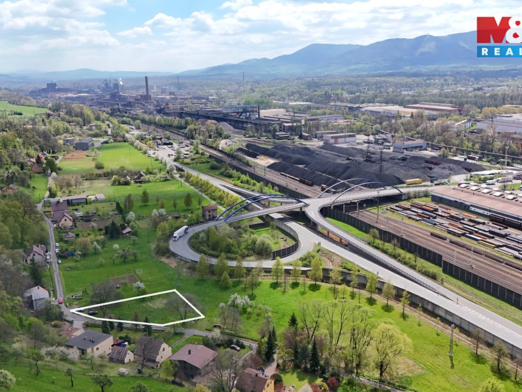 Prodej stavebního pozemku 1 684 m² - foto 5