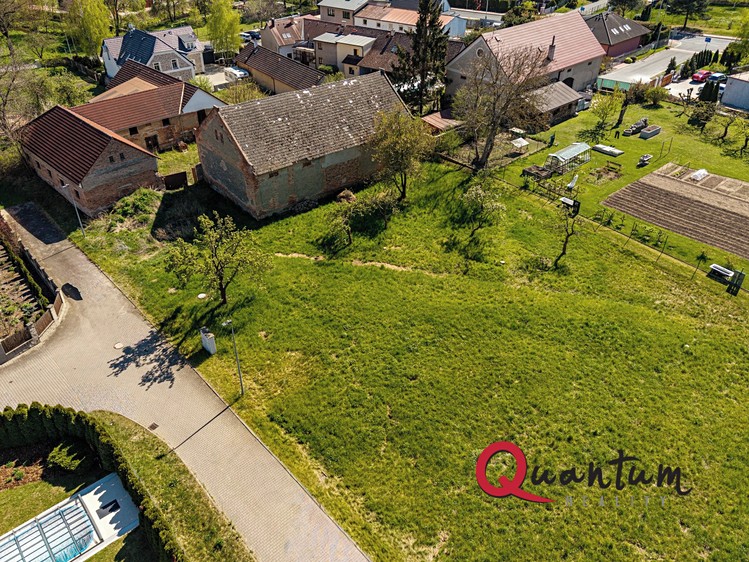Prodej stavebního pozemku 908 m² - foto 6