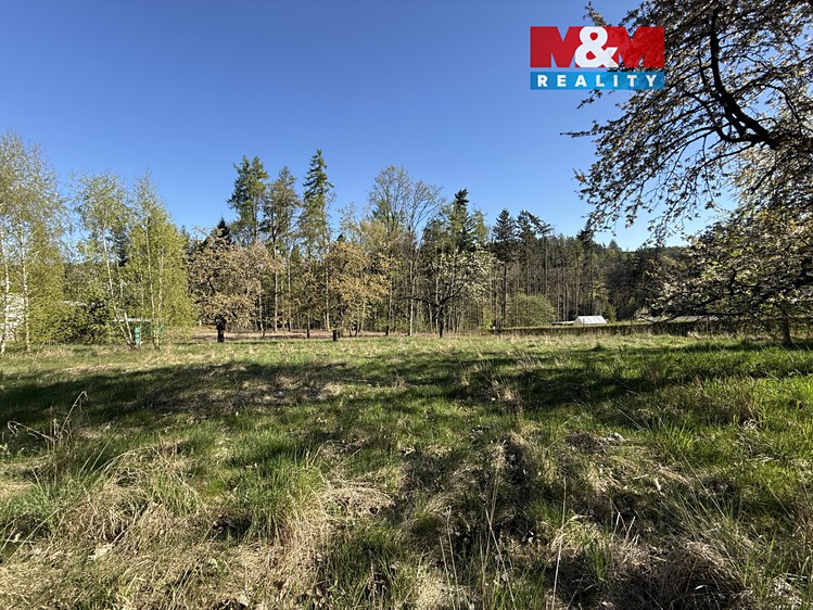 Prodej stavebního pozemku 1 956 m² - foto 1