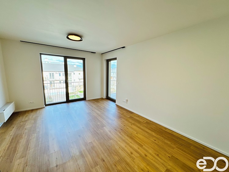 Pronájem bytu 2+kk 59 m² - foto 4