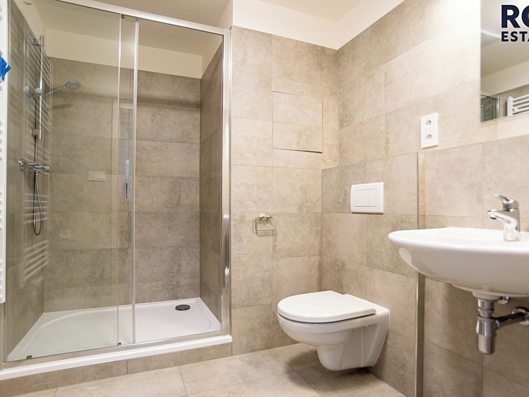 Pronájem bytu 2+kk 41 m² - foto 3