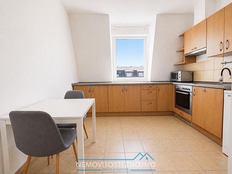 Pronájem bytu 3+1 72 m² (Jednopodlažní) - foto 3
