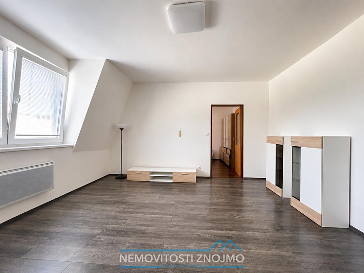 Pronájem bytu 3+1 72 m² (Jednopodlažní) - foto 8