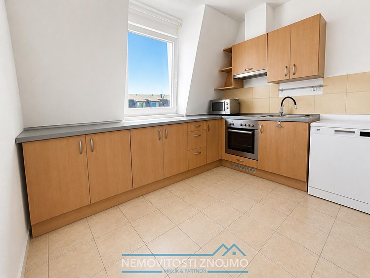 Pronájem bytu 3+1 72 m² (Jednopodlažní) - foto 4