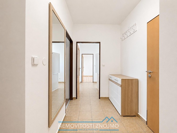 Pronájem bytu 3+1 72 m² (Jednopodlažní) - foto 2