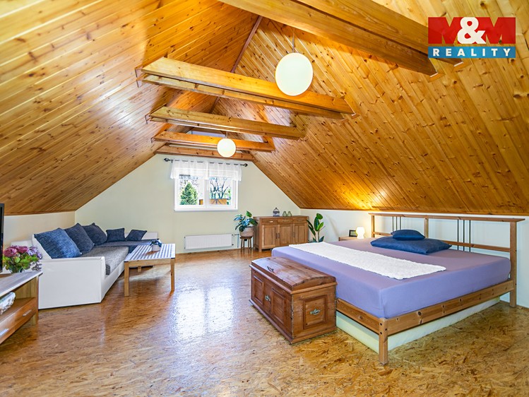 Prodej  rodinného domu 180 m², pozemek 1 317 m² - foto 8