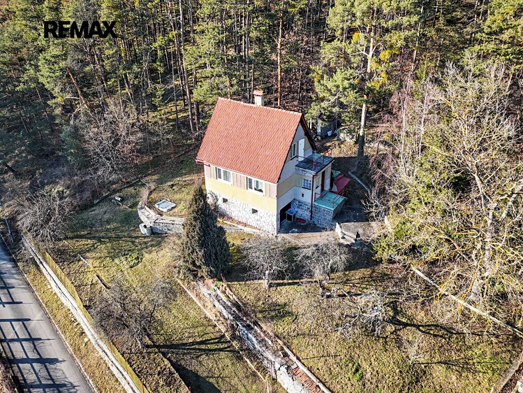 Prodej chaty 81 m², pozemek 1 543 m² - foto 1