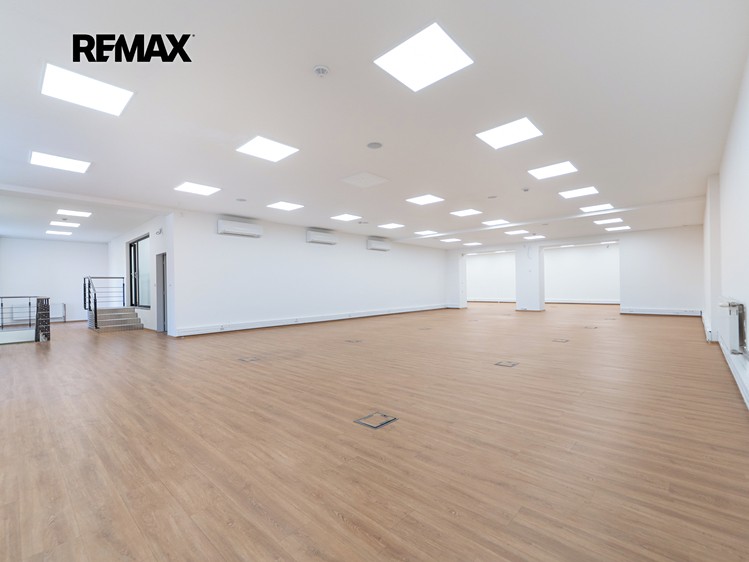 Pronájem obchodního prostoru 661 m² - foto 2