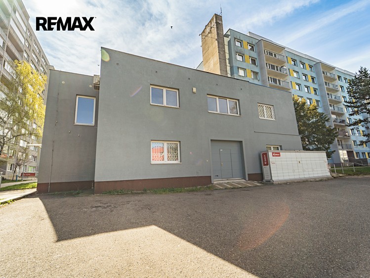 Pronájem obchodního prostoru 661 m² - foto 1