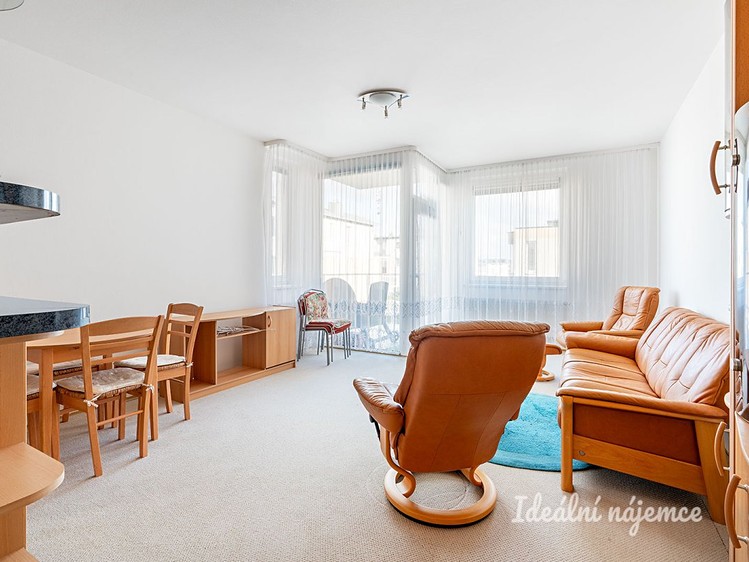 Pronájem bytu 3+kk 68 m² - foto 5