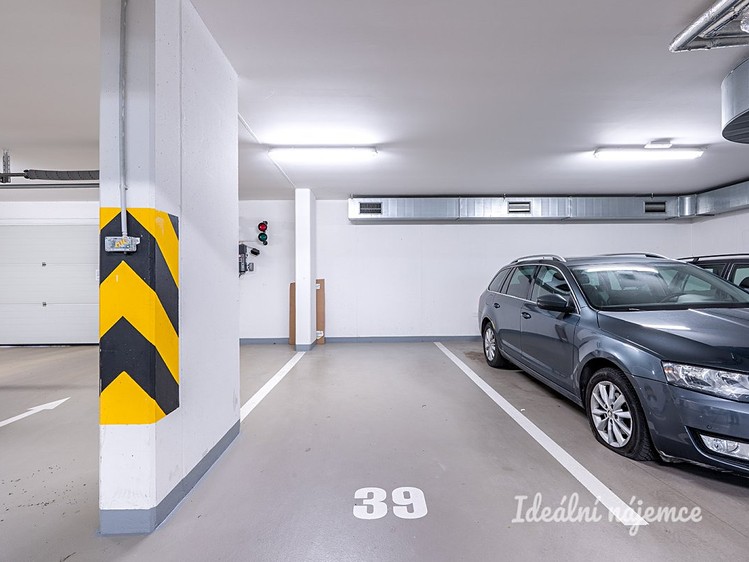 Pronájem bytu 1+kk 24 m² - foto 2