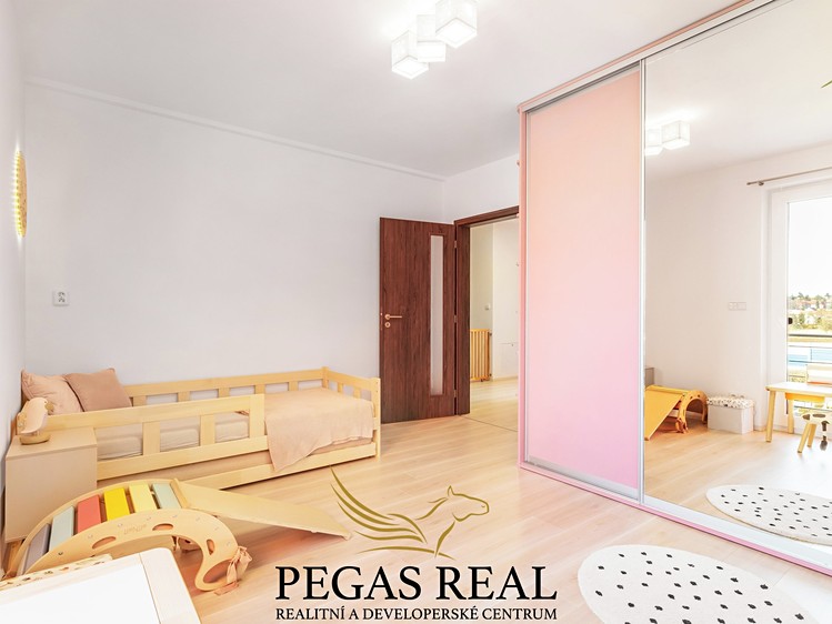 Prodej  rodinného domu 144 m², pozemek 502 m² - foto 6